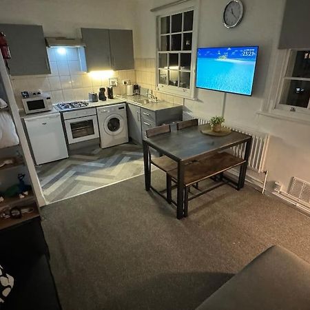 Flat In The Heart Of Camden Town Apartman London Kültér fotó